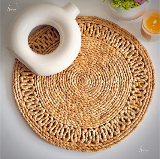RusticBloom – Handwoven Round Jute Placemat