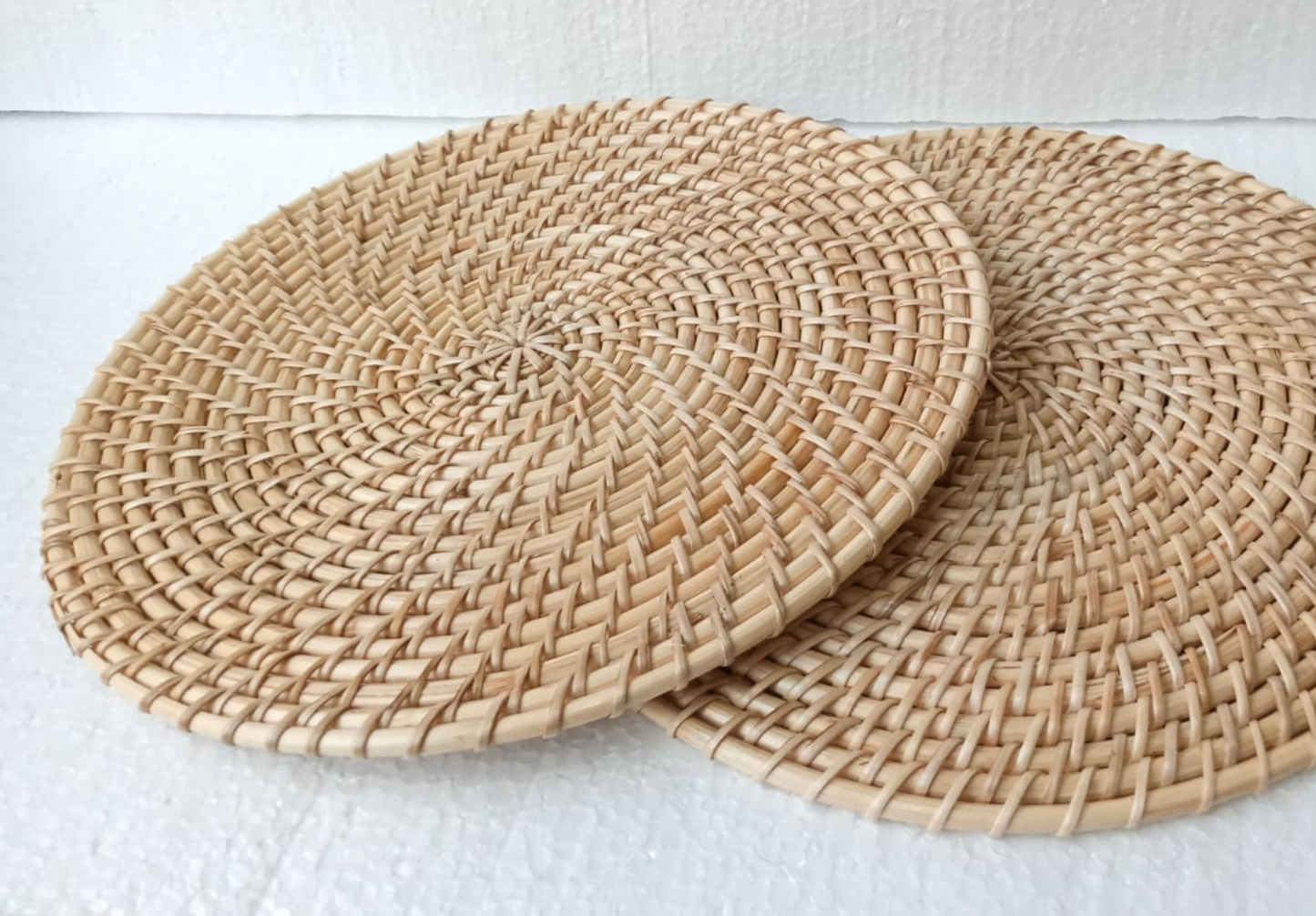 Aara Luxe Cane Round Placemat – Handwoven Elegance