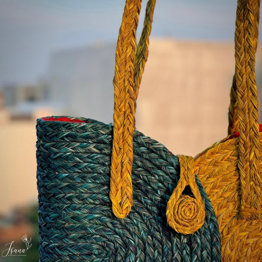 Aakriti Sabai Bag – Dual-Tone Spiral Weave Tote