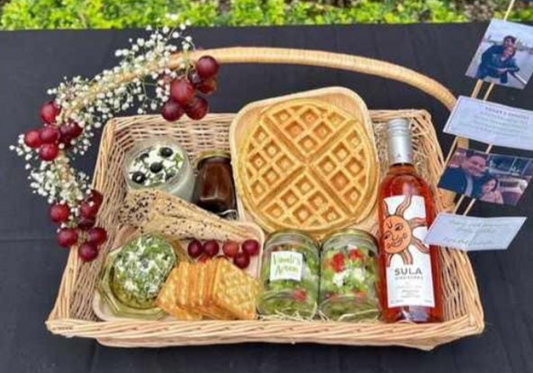 Harvest Willow Tray – With Handle