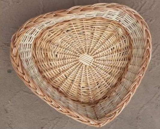 Amora Willow Heart Basket