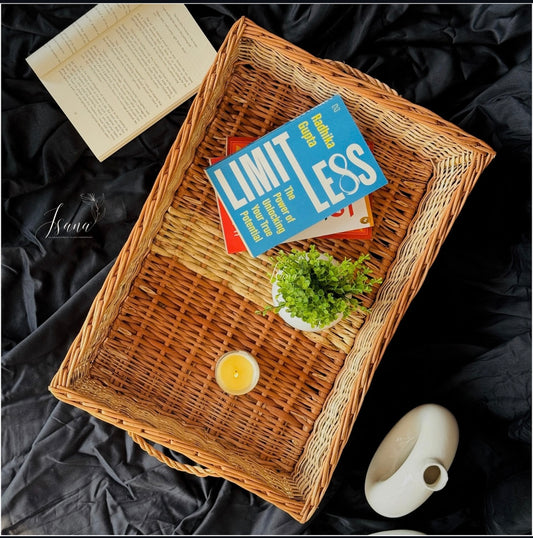 📦 RusticNest Willow Storage Tray