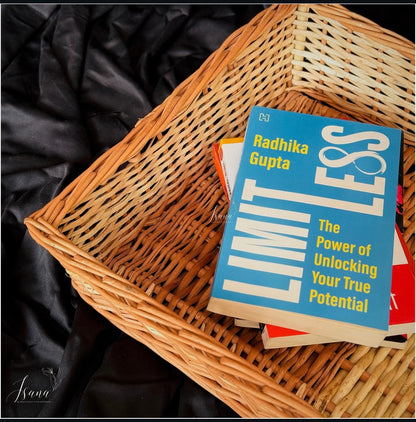 📦 RusticNest Willow Storage Tray